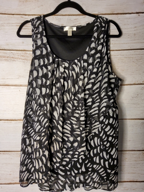 Dress Barn Tops - Dress Barn Black & White Printed Sleeveless Women's Camisole